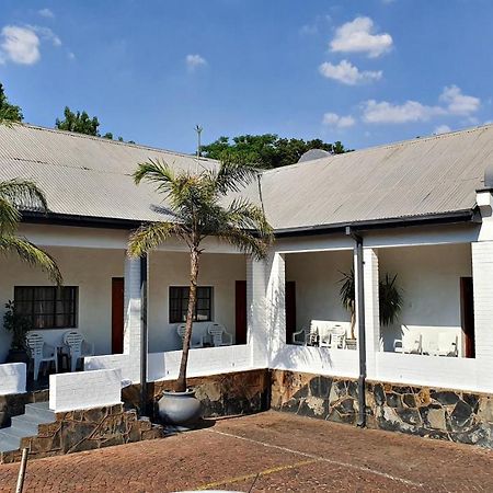 Lake Motel Hartbeespoort Eksteriør bilde