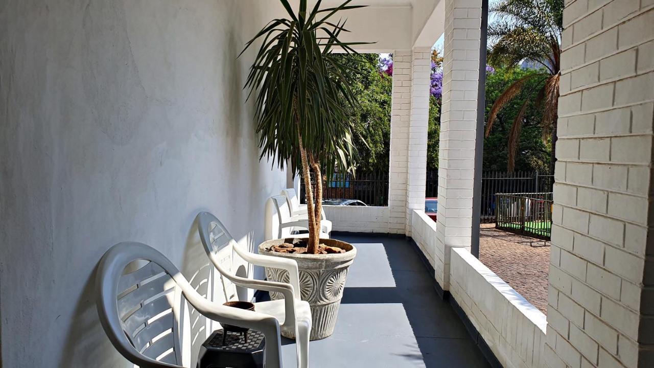 Lake Motel Hartbeespoort Eksteriør bilde